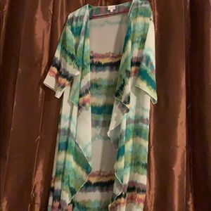 Kimono.  LuLaRoe Shirley. Tie Dye -ish Pattern.